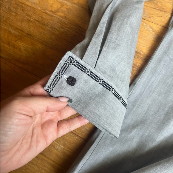 Gray Foxcroft button up size 12 - Picture 3 of 8